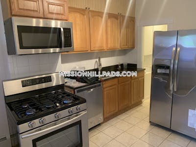 Mission Hill Apartment for rent 4 Bedrooms 1 Bath Boston - $6,495 No Fee