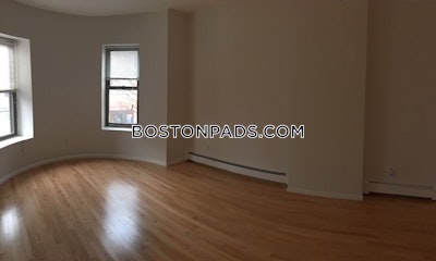 Jamaica Plain Beautiful 3 Beds 1.5 Baths on Washington St Boston - $3,600 No Fee