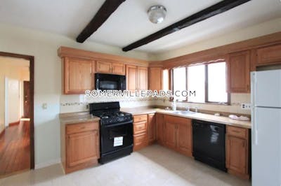 Somerville 4 Beds Tufts  Tufts - $3,300