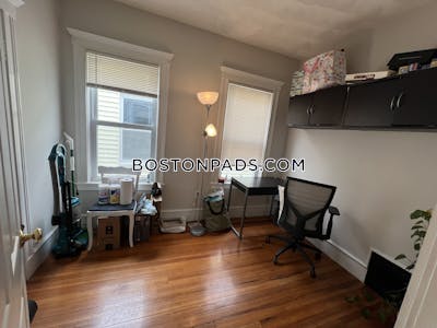 Somerville Apartment for rent 3 Bedrooms 1 Bath  West Somerville/ Teele Square - $3,750