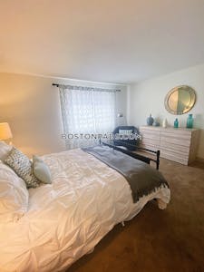 Revere Apartment for rent 1 Bedroom 1 Bath - $2,260