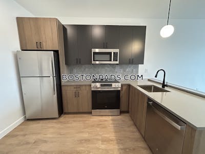 West Roxbury Apartment for rent 1 Bedroom 1 Bath Boston - $2,950 No Fee